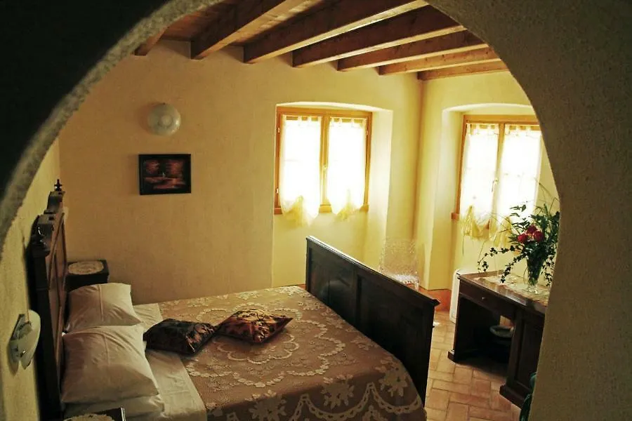 Palazzo Di Monteoliveto Villa Monzambano Farm stay